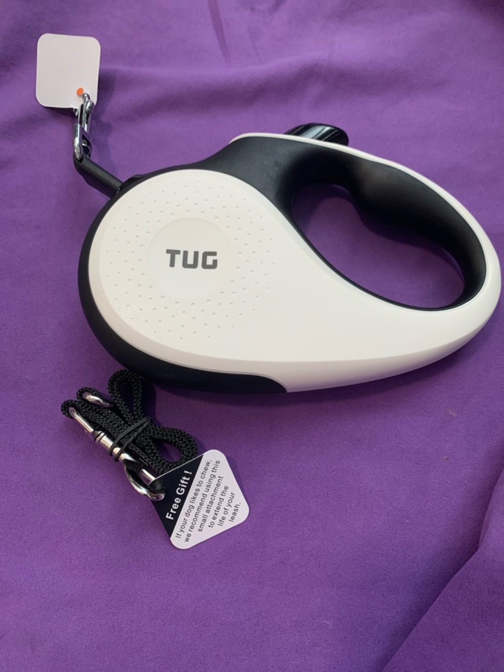 NWT TUG Retractable Dog Leash in White